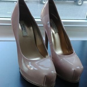 Simply Vera Wang Nude High Heels